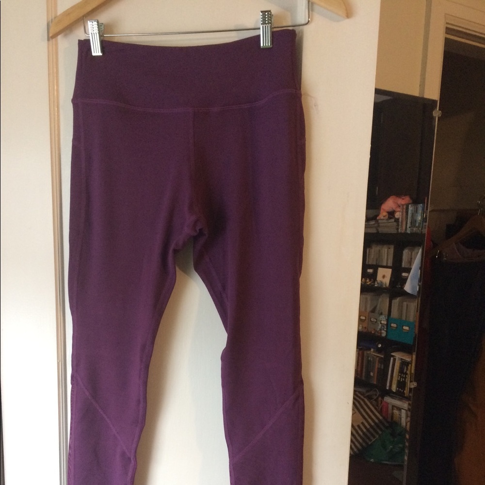 ⭐️Ideal Fit Berry leggings ⭐️